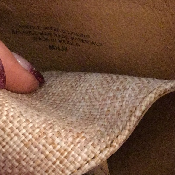 Born Shoes - Picture 6 of 6